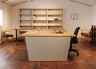 ����F�y�[�p�[�O���X